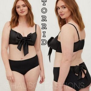 TORRID Satin Bow Tie Front Bralette + Matching Bow Panty! NWT!